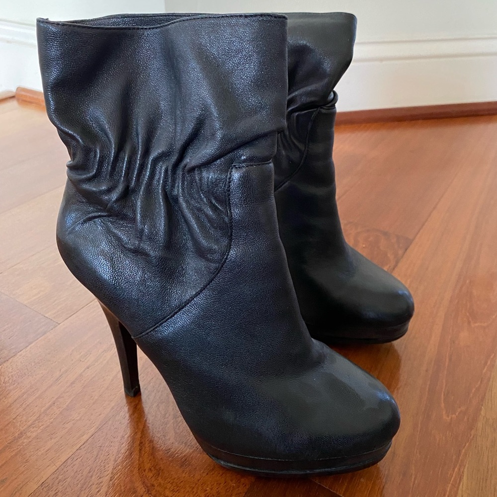 Michael Kors Nappa Leather Webster Bootie, 6.5M, Gently worn